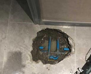 晋宁阳台漏水维修公司分享下暖气管道漏水的原因有哪些